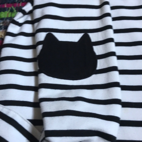 A striped dress - Picture 2 of 2